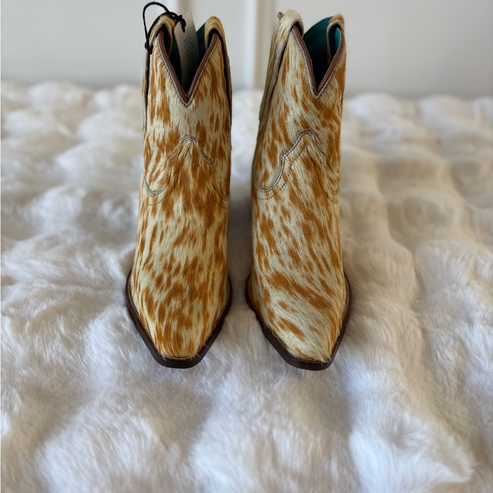 MYRA- COWDIE WESTERN HAIRON LEATHER BOOTIES - Picture 4 of 10